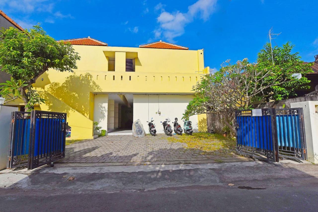 Oyo 91445 Sandat Guest House Denpasar Exteriör bild