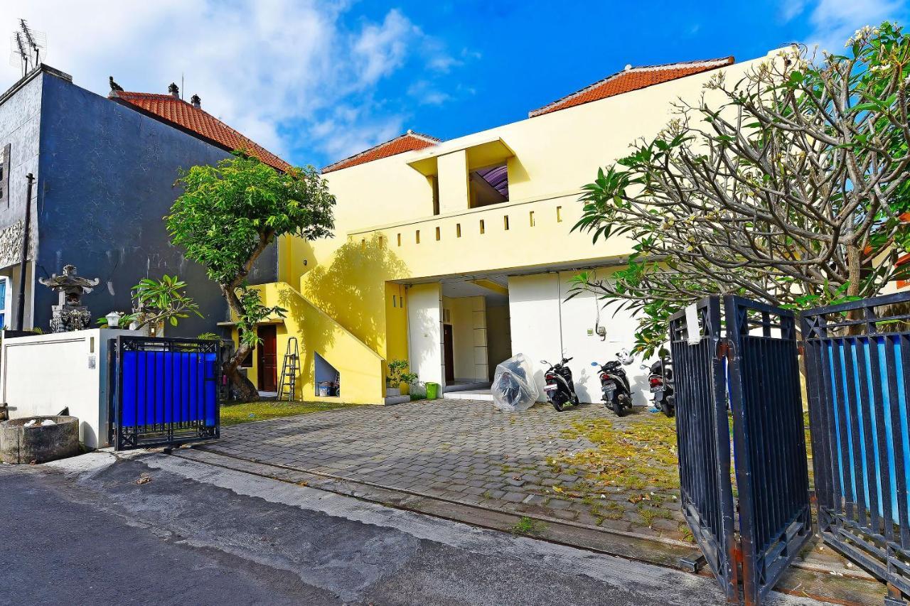 Oyo 91445 Sandat Guest House Denpasar Exteriör bild